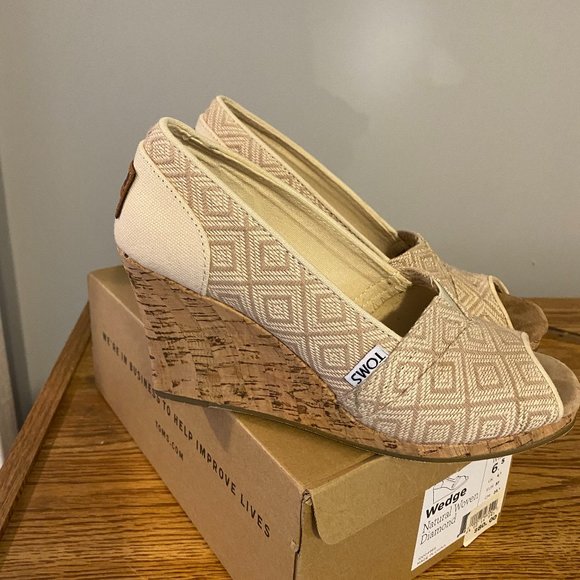 Toms Shoes - TOMS Natural Woven Diamond Wedge Heel Shoes
